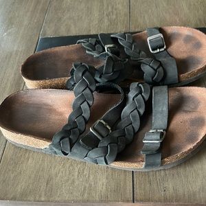 Sandals, woman’s size 10, black
